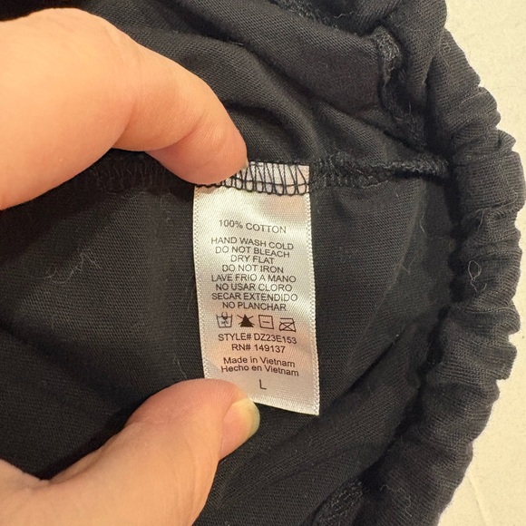 Double Zero BUCKLE black sleeveless crop top, size large, used, drawstring hem - Picture 5 of 7